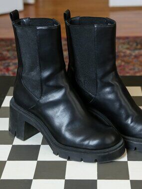 Zara Lug Sole Platform Chelsea Boots, Size US 7 / EU 37